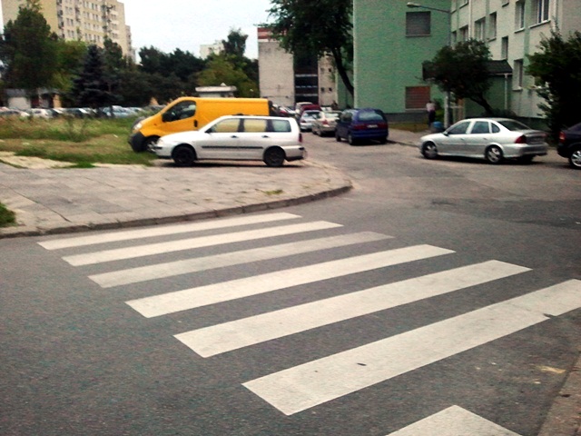 Al. lotników - przejście dla pieszych